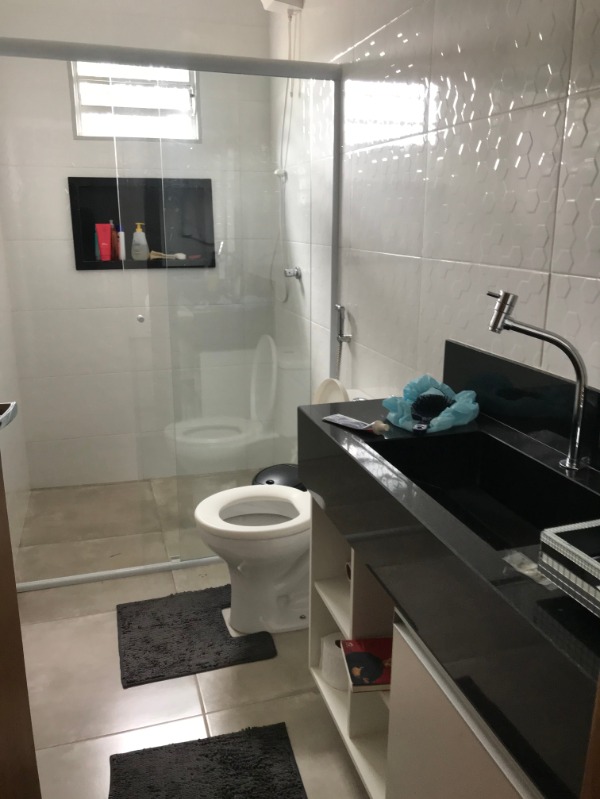 Casa à venda com 3 quartos, 250m² - Foto 2