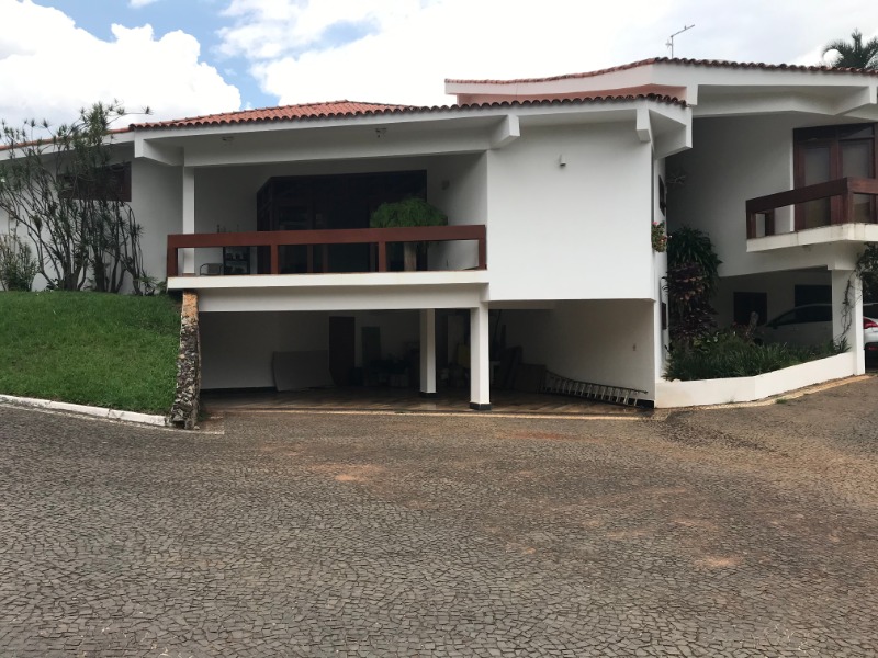 Casa à venda com 4 quartos, 840m² - Foto 3