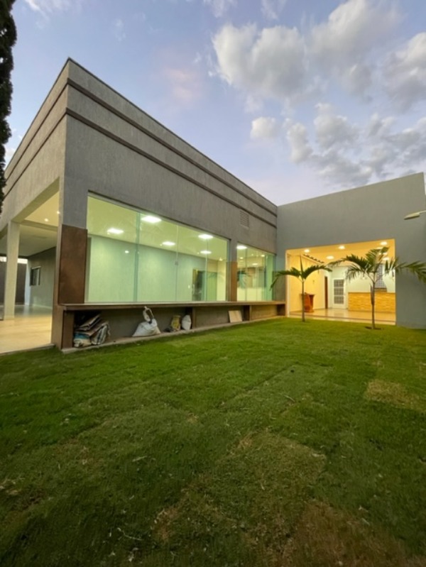 Casa à venda com 4 quartos, 320m² - Foto 32