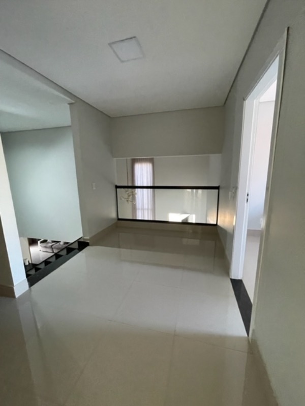 Casa à venda com 4 quartos, 450m² - Foto 18