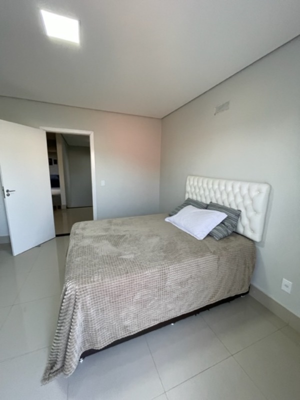 Casa à venda com 4 quartos, 450m² - Foto 12