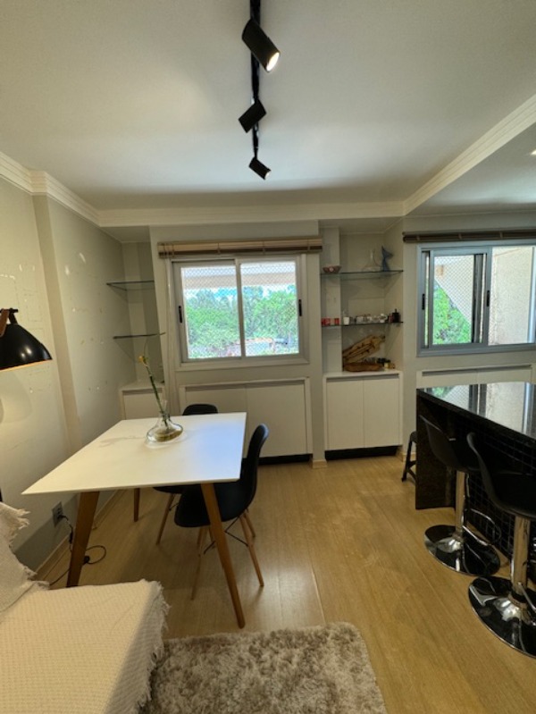 Apartamento à venda com 1 quarto, 62m² - Foto 11