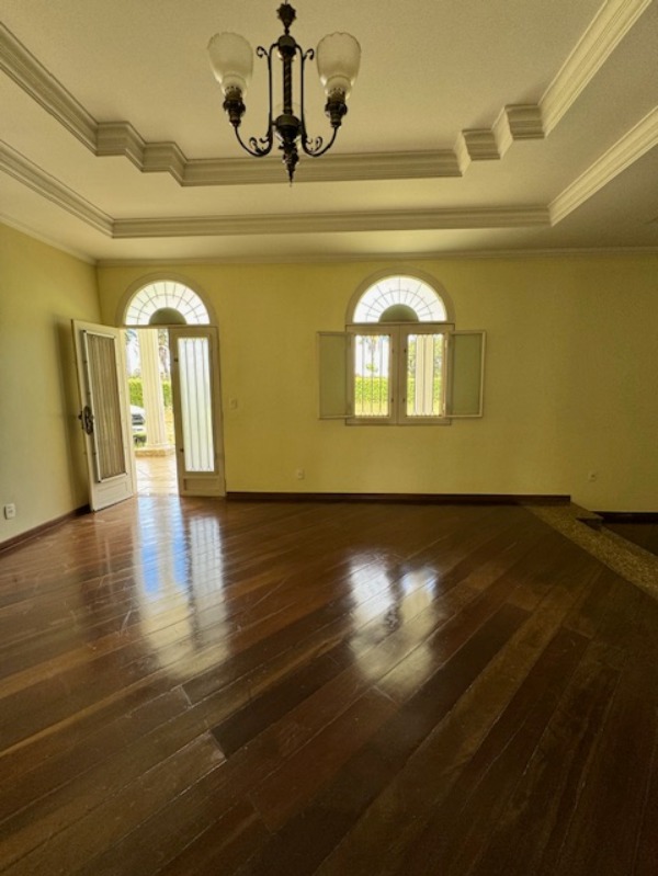 Casa à venda com 4 quartos, 4250m² - Foto 2