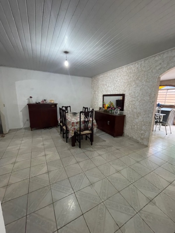 Casa à venda com 3 quartos, 360m² - Foto 4