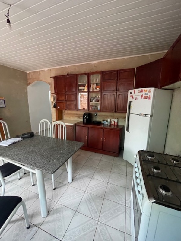 Casa à venda com 3 quartos, 360m² - Foto 6