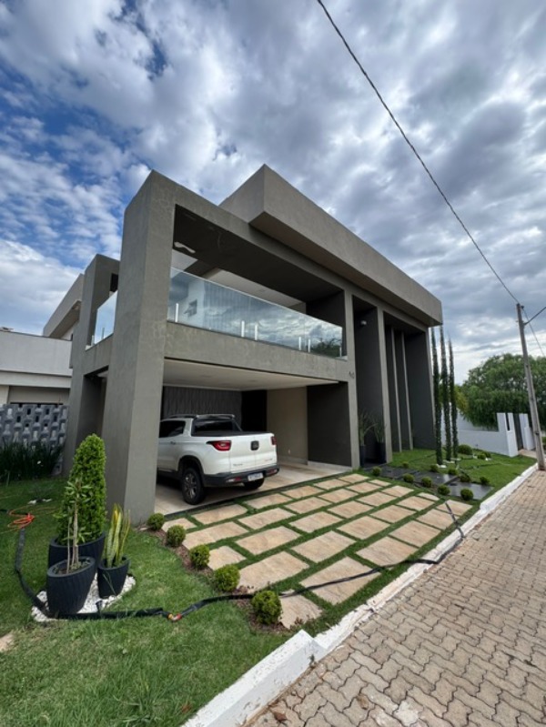 Casa à venda com 4 quartos, 560m² - Foto 3