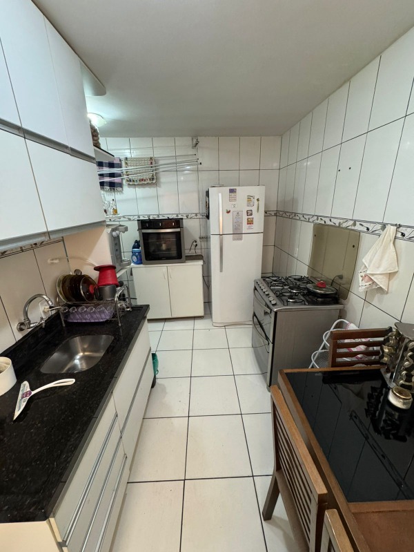 Apartamento à venda com 2 quartos, 64m² - Foto 6