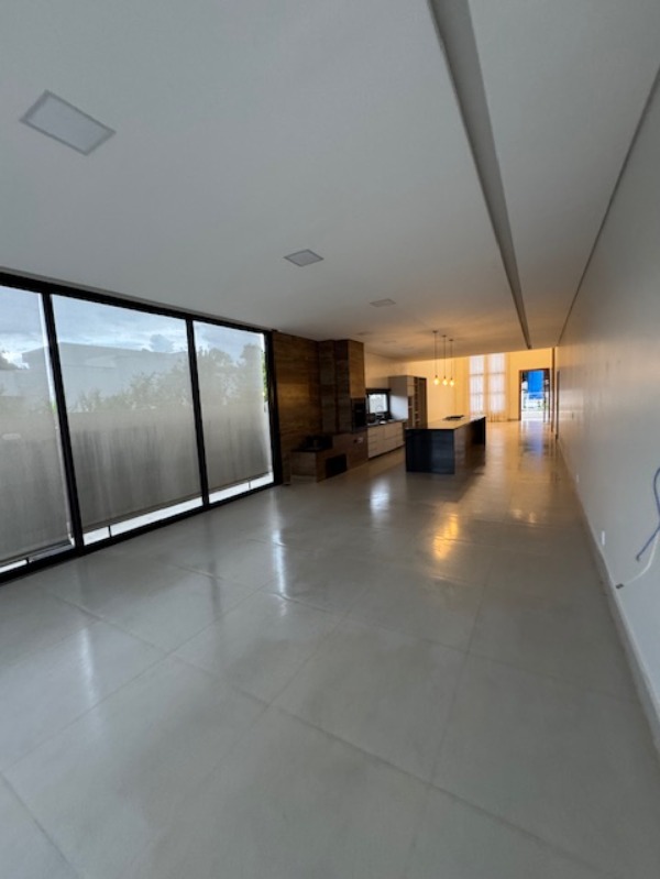 Casa à venda e aluguel com 4 quartos, 400m² - Foto 25