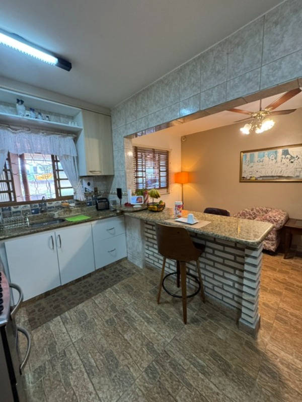 Casa, 3 quartos, 2225 m² - Foto 1