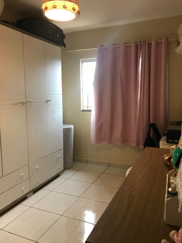 Casa à venda com 2 quartos, 70m² - Foto 9