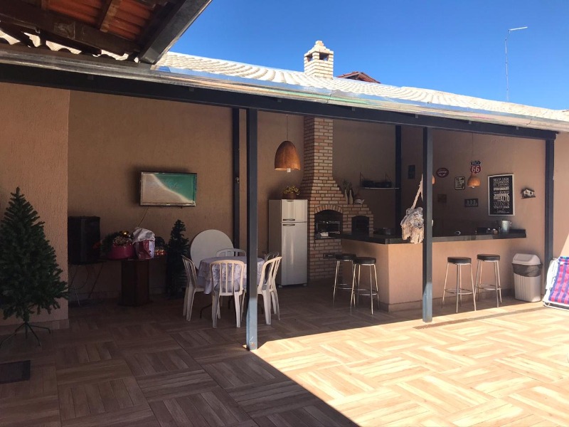 Casa à venda com 4 quartos, 360m² - Foto 3