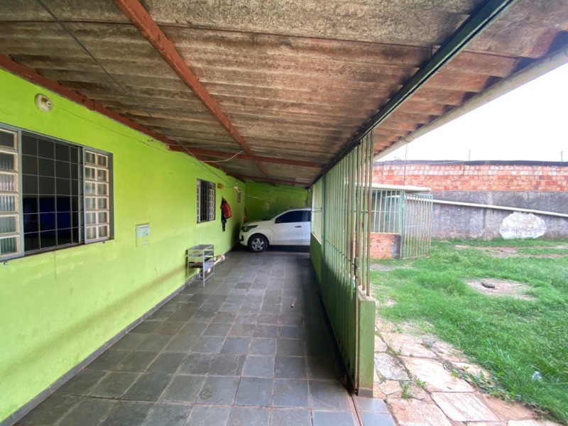 Casa à venda com 2 quartos, 300m² - Foto 6