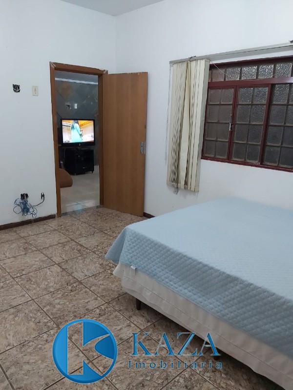 Chácara à venda com 6 quartos, 2800m² - Foto 10