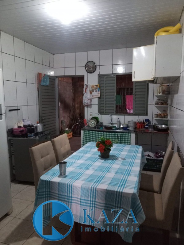 Casa à venda com 4 quartos, 80m² - Foto 12