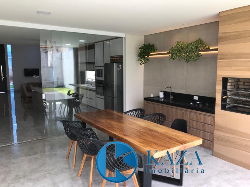 Casa à venda com 4 quartos, 260m² - Foto 12