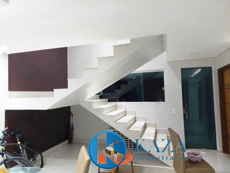 Casa à venda com 3 quartos, 300m² - Foto 10