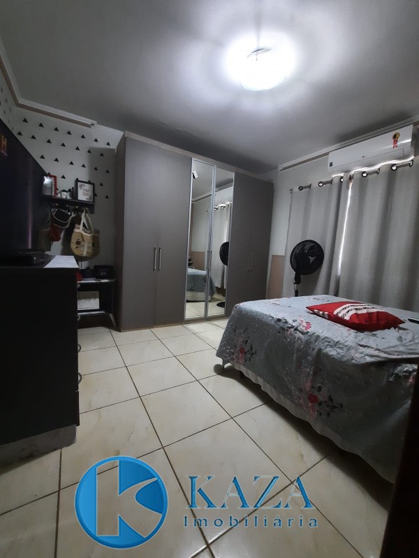 Casa à venda com 3 quartos, 161m² - Foto 4