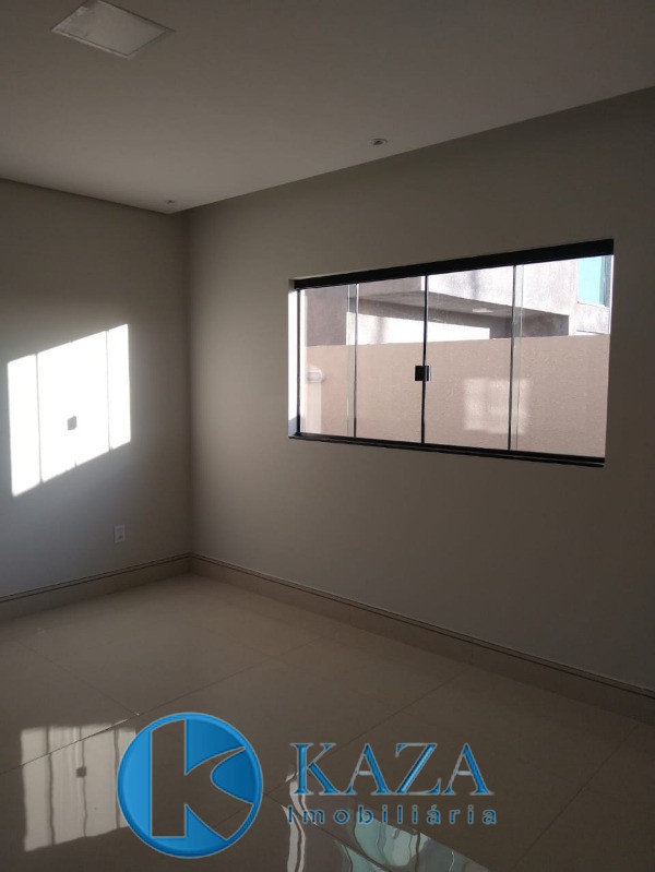 Casa à venda com 6 quartos, 240m² - Foto 31