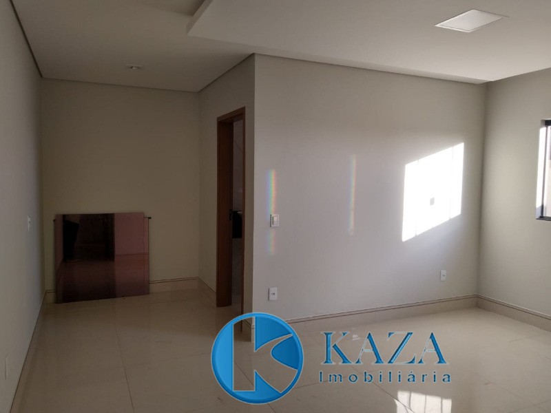 Casa à venda com 6 quartos, 240m² - Foto 28