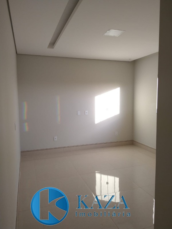 Casa à venda com 6 quartos, 240m² - Foto 32