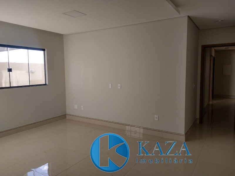 Casa à venda com 6 quartos, 240m² - Foto 25