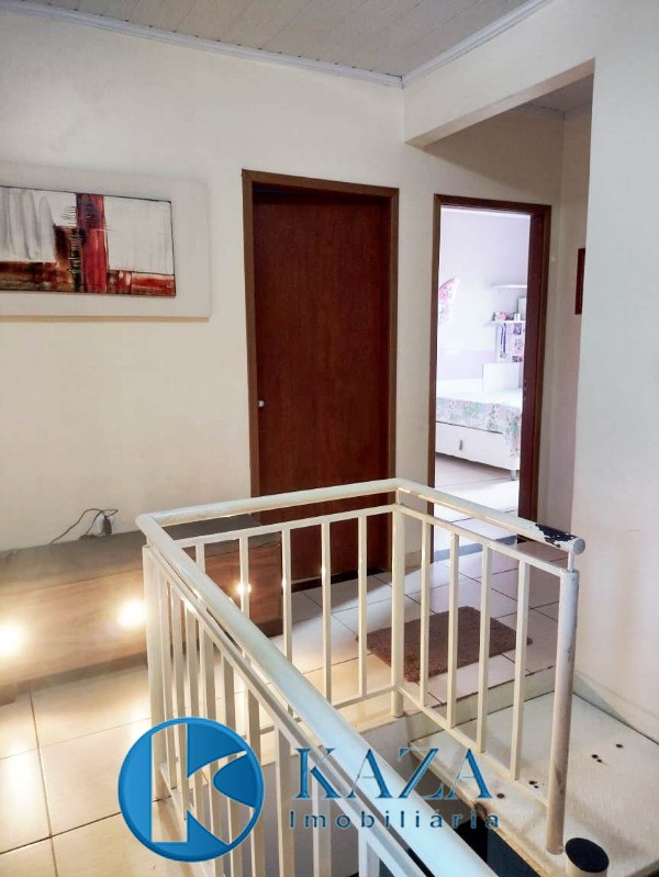 Casa à venda com 3 quartos, 110m² - Foto 10