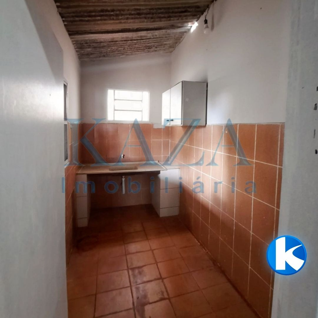 Casa à venda com 6 quartos, 150m² - Foto 10