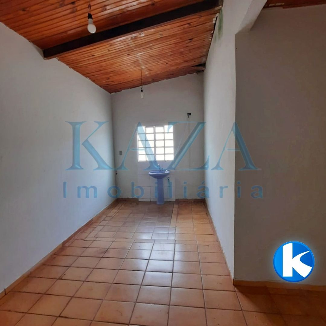 Casa à venda com 6 quartos, 150m² - Foto 15