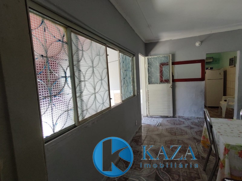 Casa à venda com 3 quartos, 300m² - Foto 12