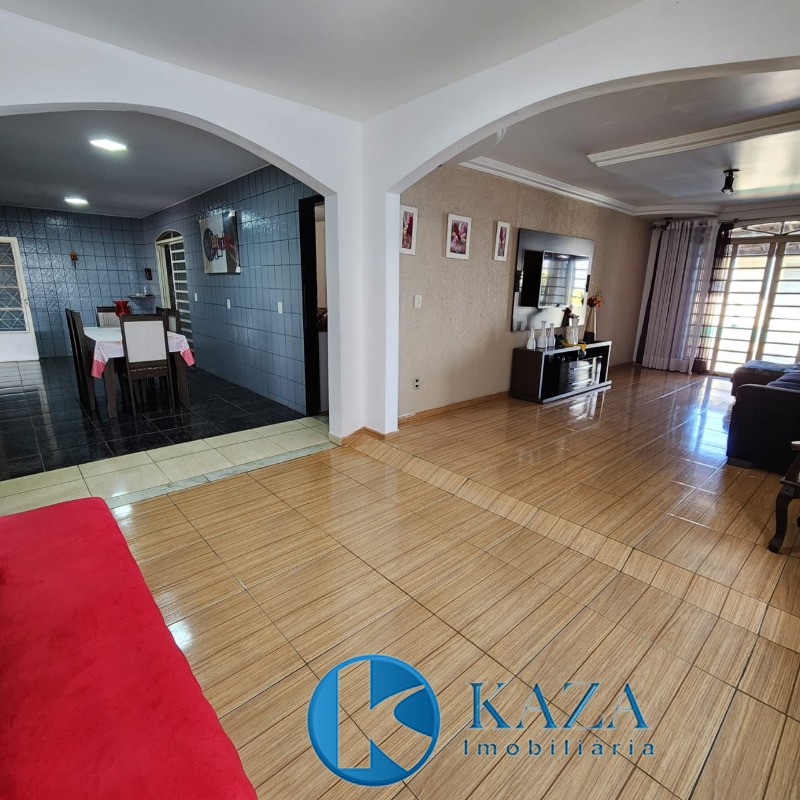 Casa à venda com 3 quartos, 220m² - Foto 5