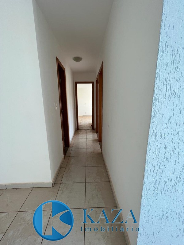 Apartamento à venda com 3 quartos, 70m² - Foto 3