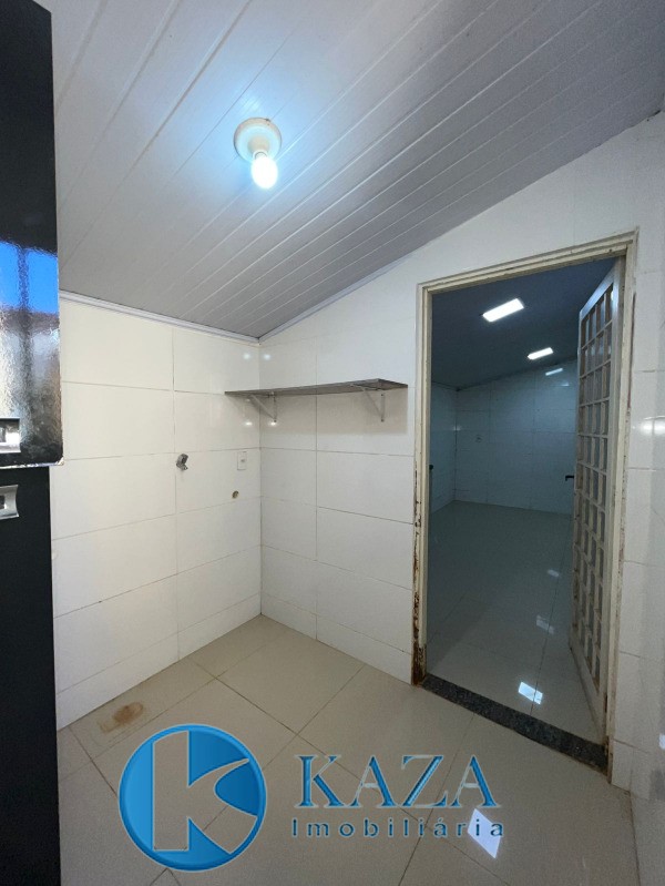 Casa à venda com 2 quartos, 101m² - Foto 15