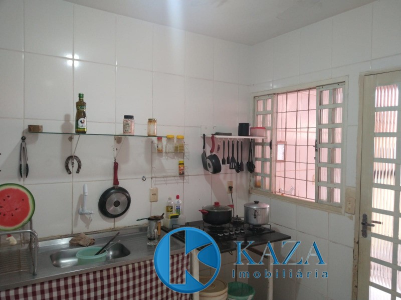 Casa à venda com 2 quartos, 176m² - Foto 18