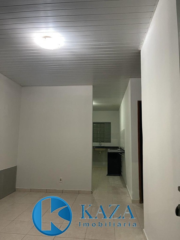 Casa à venda com 2 quartos, 53m² - Foto 2