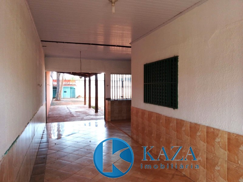 Casa à venda com 3 quartos, 360m² - Foto 2