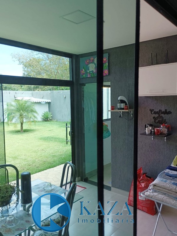 Casa à venda com 3 quartos, 210m² - Foto 12