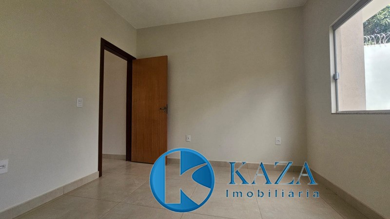 Casa à venda com 3 quartos, 238m² - Foto 13