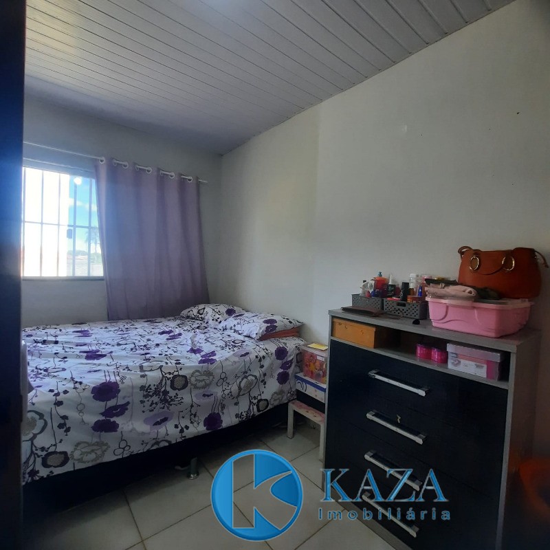 Casa à venda com 2 quartos, 65m² - Foto 3