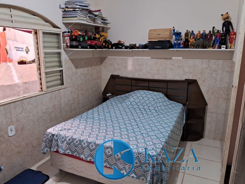 Casa à venda com 3 quartos, 180m² - Foto 11