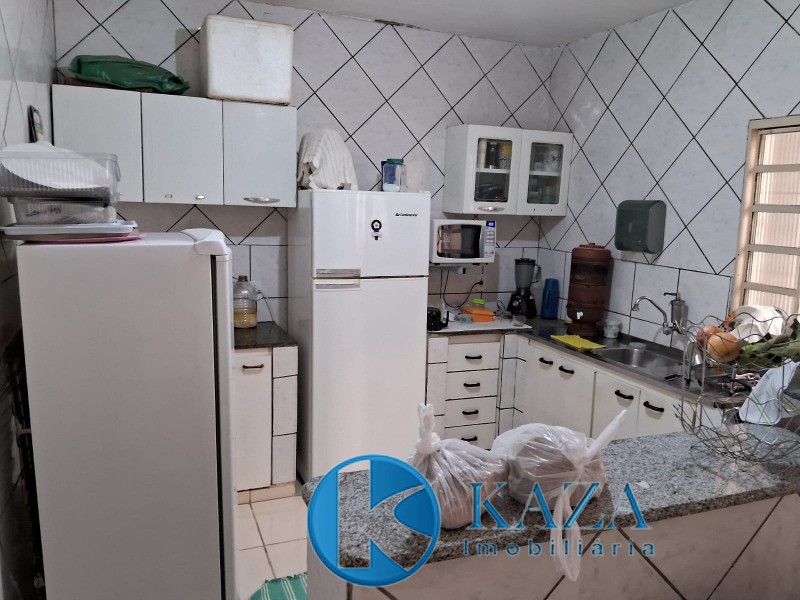 Casa à venda com 3 quartos, 180m² - Foto 5