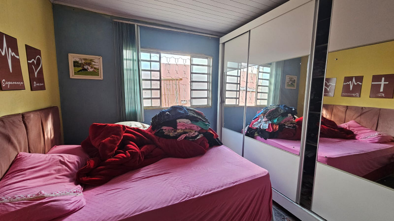 Casa à venda com 2 quartos, 300m² - Foto 15