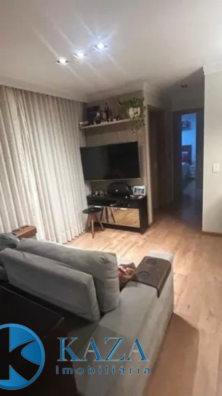 Apartamento à venda com 2 quartos, 61m² - Foto 2