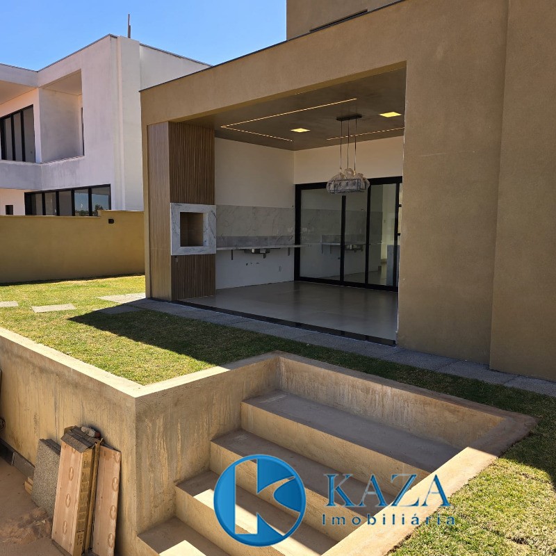 Casa à venda com 3 quartos, 220m² - Foto 18