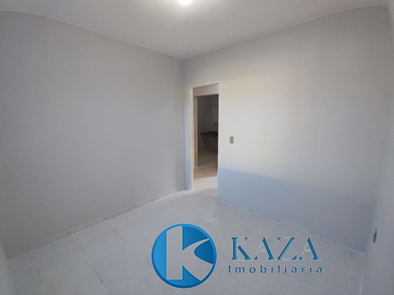 Casa à venda com 2 quartos, 42m² - Foto 12