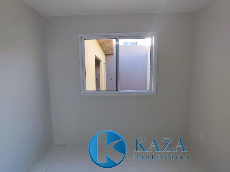 Casa à venda com 2 quartos, 42m² - Foto 13