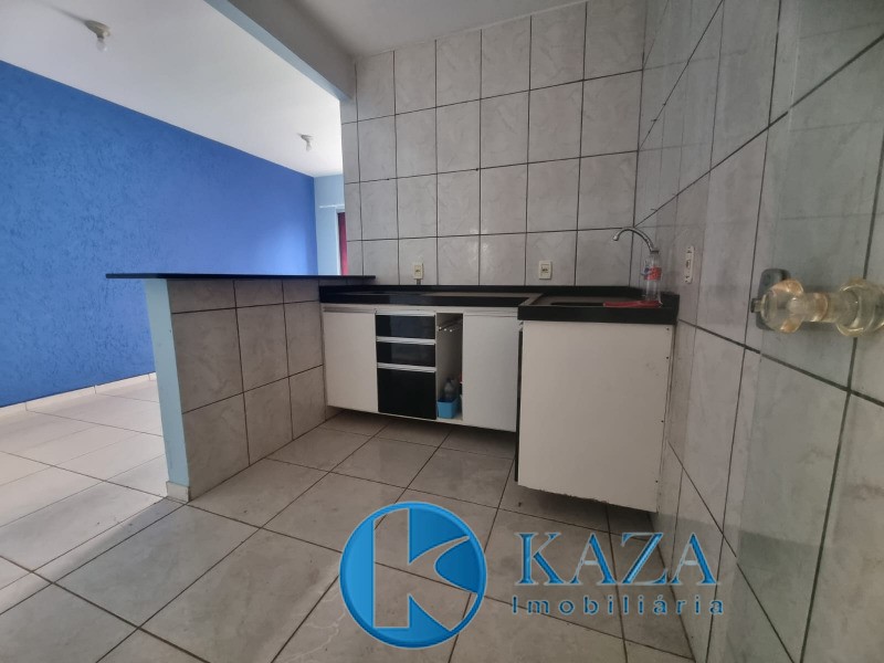 Casa à venda com 2 quartos, 61m² - Foto 1