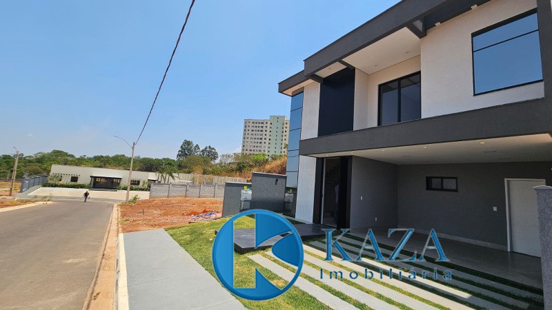 Casa à venda com 4 quartos, 177m² - Foto 2