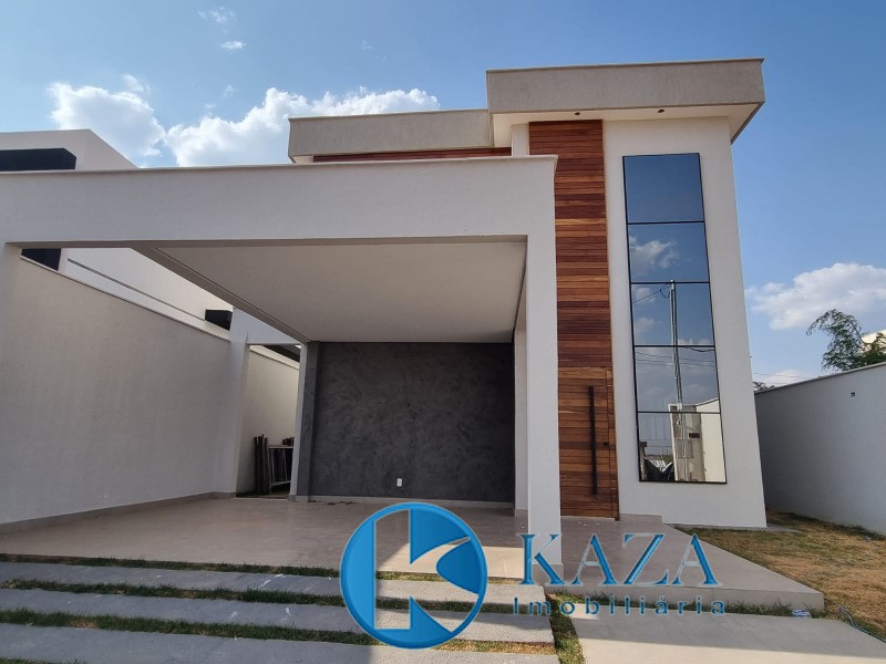 Casa à venda com 4 quartos, 200m² - Foto 1