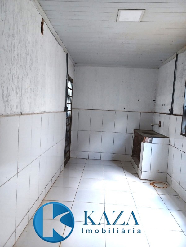 Casa à venda com 2 quartos, 180m² - Foto 10