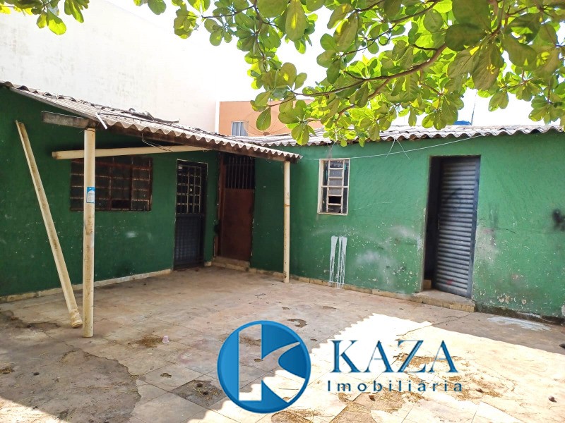 Casa à venda com 2 quartos, 180m² - Foto 3